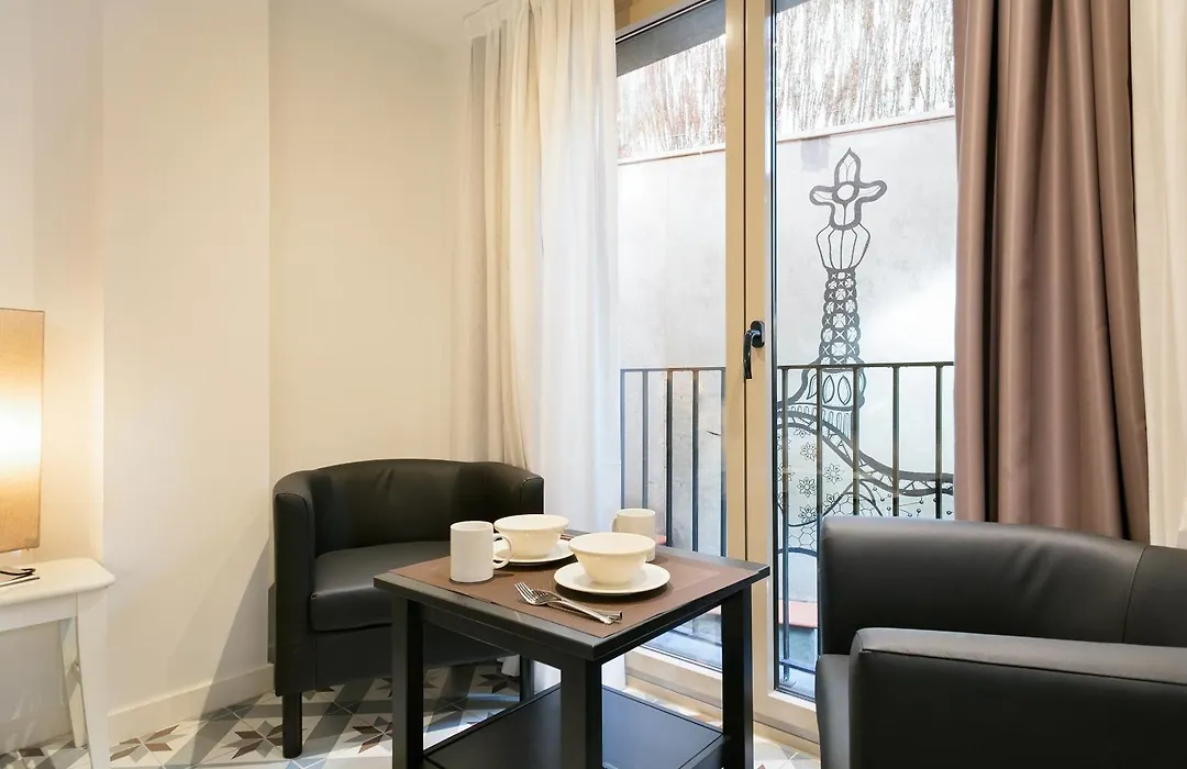 Uma Suites Sagrada Familia-1